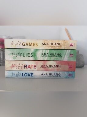 Ana Huang Four-Book Set - Games, Lies, Hate, Love - Multicolor